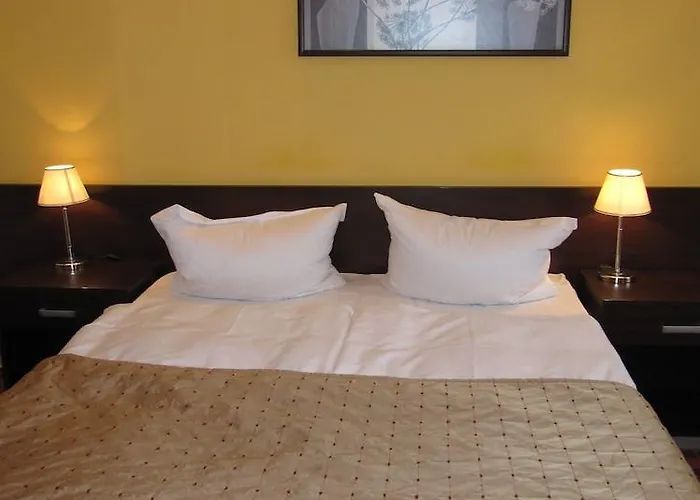 Otel Royal Plaza 3*