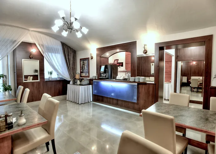 Royal Plaza Otel 3*