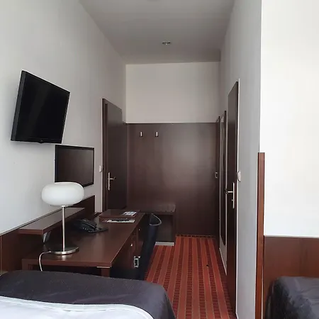 Royal Plaza 3* Prága