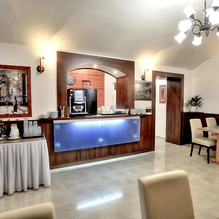 Royal Plaza 3* Praga