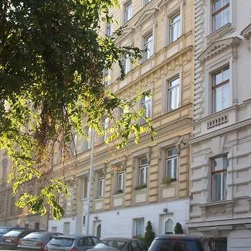 Royal Plaza Hotel