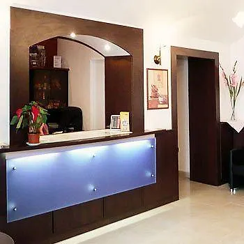 Royal Plaza 3* Prága