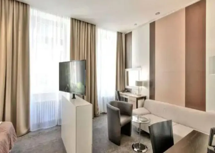Hotel Royal Plaza
