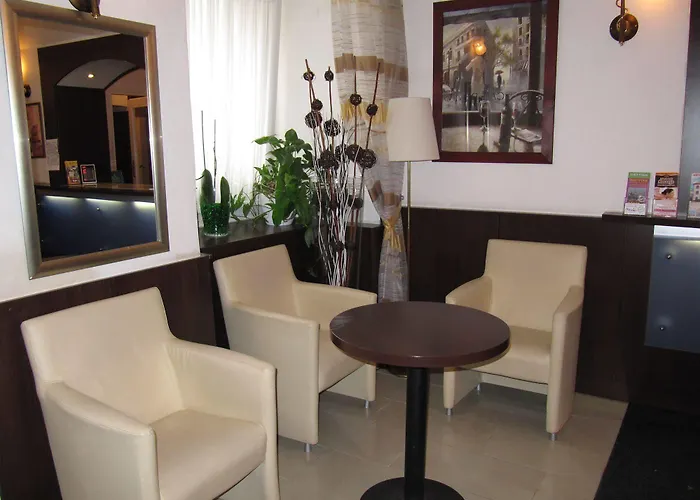 Royal Plaza Hotel