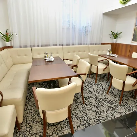 Hotel Royal Plaza Praag